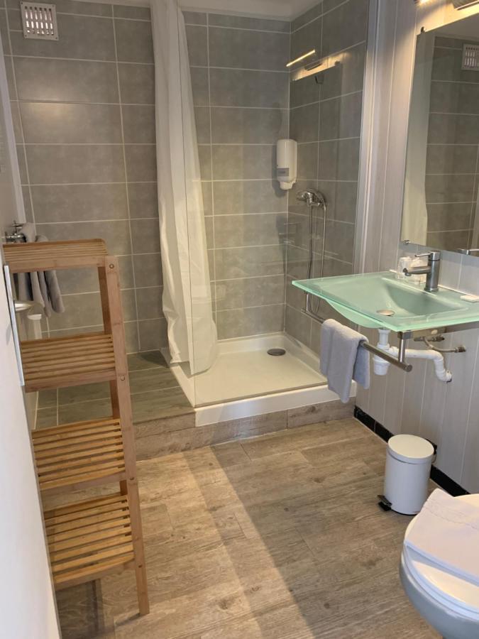 Hotel Le Canetois Екстер'єр фото