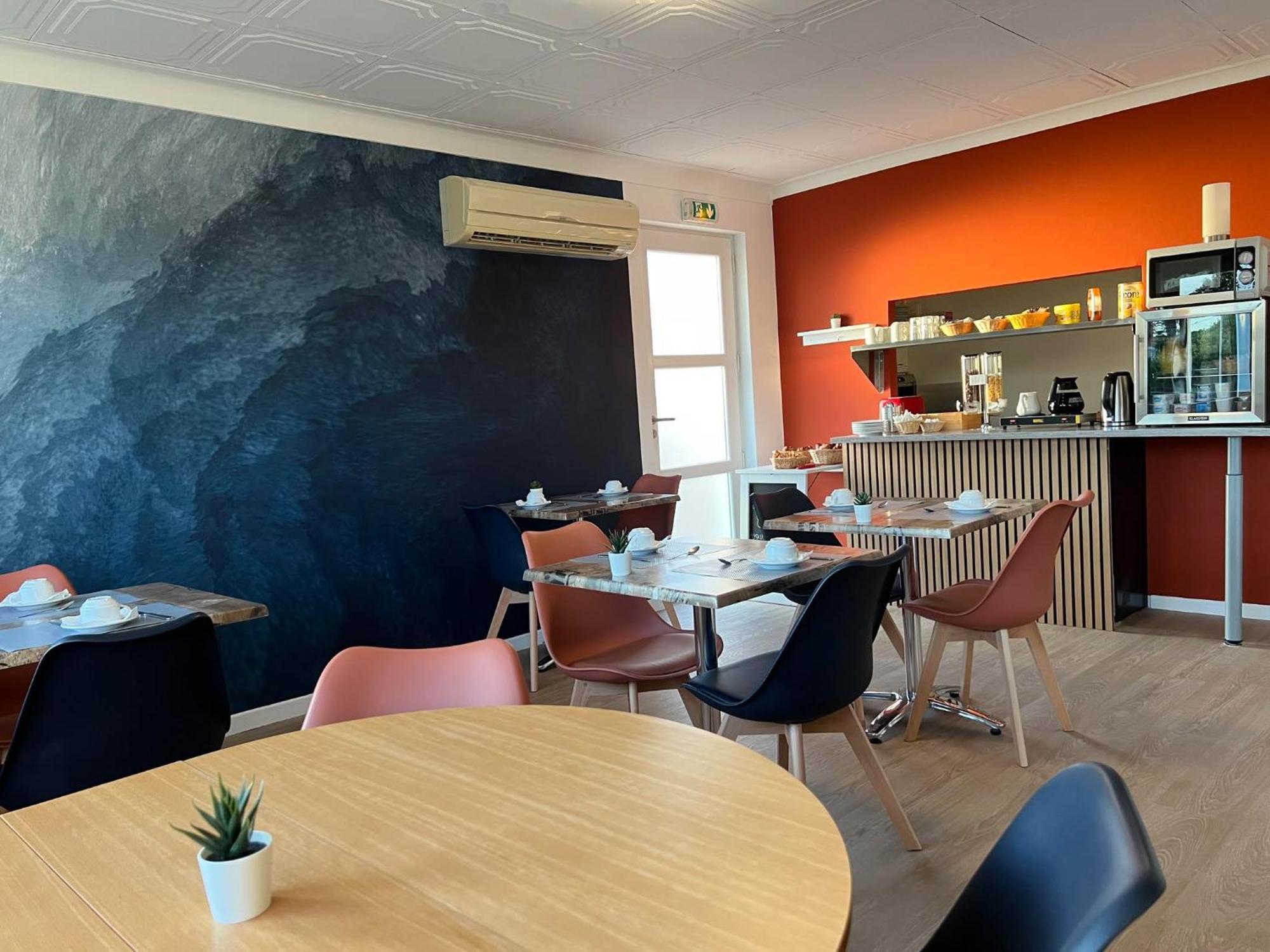 Hotel Le Canetois Екстер'єр фото
