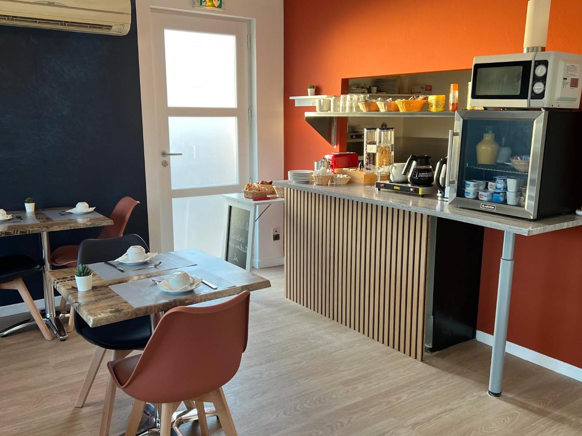 Hotel Le Canetois Екстер'єр фото