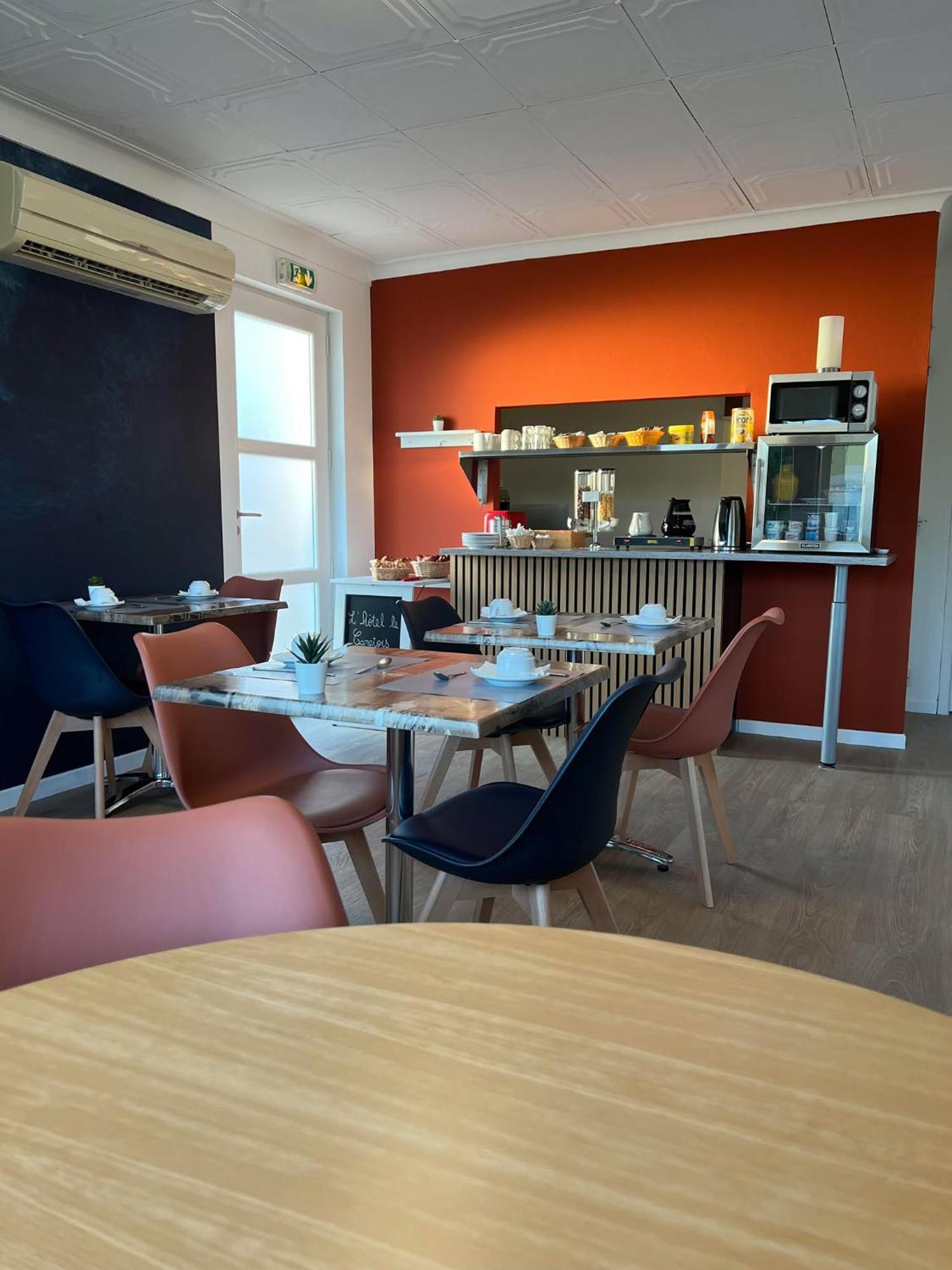 Hotel Le Canetois Екстер'єр фото